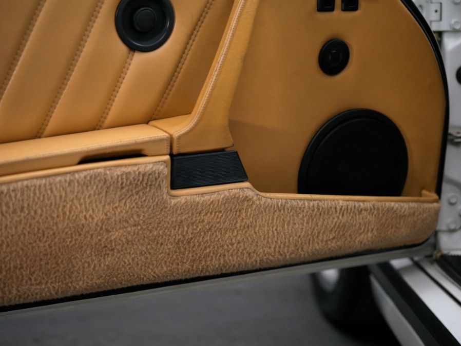 Used Porsche 911 Carrera 2dr Coupe 4-Spd Turbo 1987 | Meccanic Shop North Inc. North Salem, New York Used Porsche 911 Carrera 2dr Coupe 4-Spd Turbo 1987 | Meccanic Shop North Inc. North Salem, New York