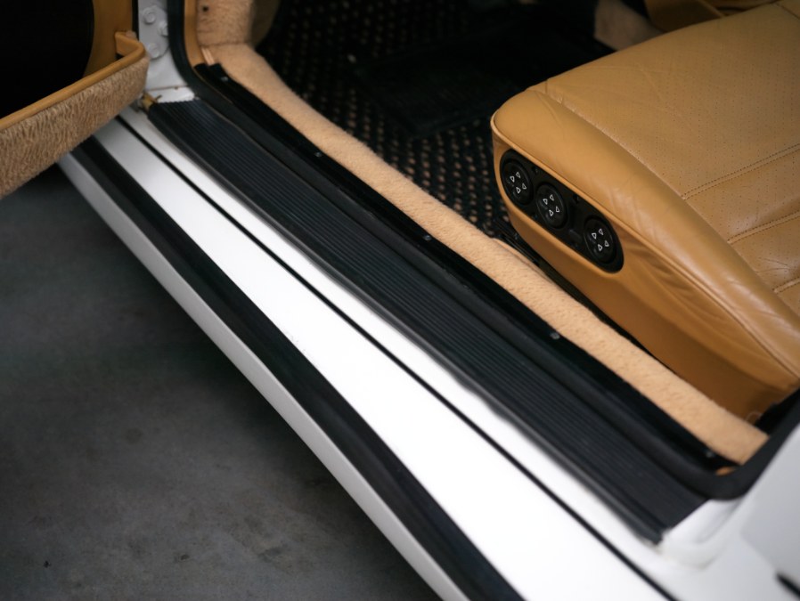 Used Porsche 911 Carrera 2dr Coupe 4-Spd Turbo 1987 | Meccanic Shop North Inc. North Salem, New York Used Porsche 911 Carrera 2dr Coupe 4-Spd Turbo 1987 | Meccanic Shop North Inc. North Salem, New York