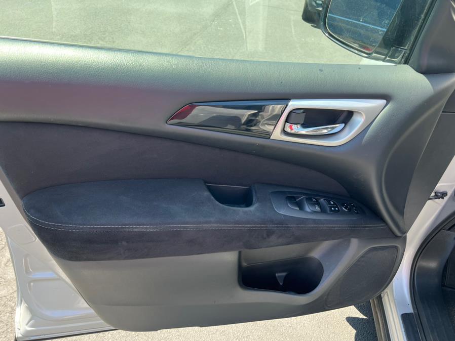 2014 Nissan Pathfinder 4WD 4dr S, available for sale in East Windsor, Connecticut | Century Auto And Truck. East Windsor, Connecticut 2014 Nissan Pathfinder 4WD 4dr S, available for sale in East Windsor, Connecticut | Century Auto And Truck. East Windsor, Connecticut