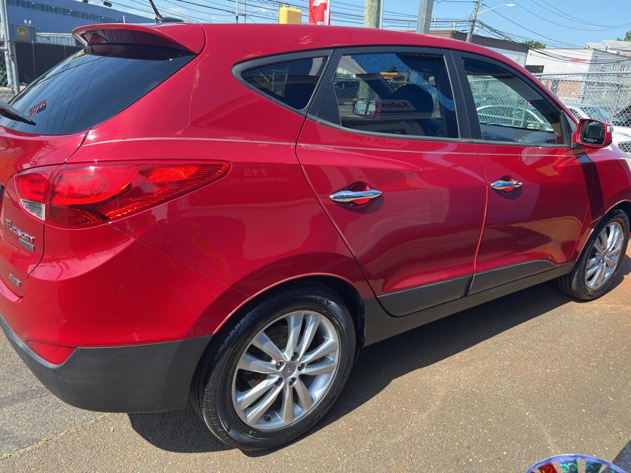 Used Hyundai Tucson AWD 4dr Auto Limited 2011 | Harbor View Auto Sales LLC. Stamford, Connecticut Used Hyundai Tucson AWD 4dr Auto Limited 2011 | Harbor View Auto Sales LLC. Stamford, Connecticut