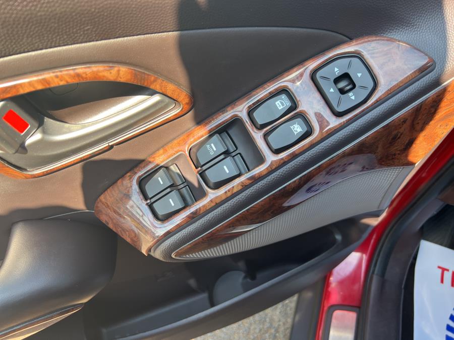 Used Hyundai Tucson AWD 4dr Auto Limited 2011 | Harbor View Auto Sales LLC. Stamford, Connecticut Used Hyundai Tucson AWD 4dr Auto Limited 2011 | Harbor View Auto Sales LLC. Stamford, Connecticut