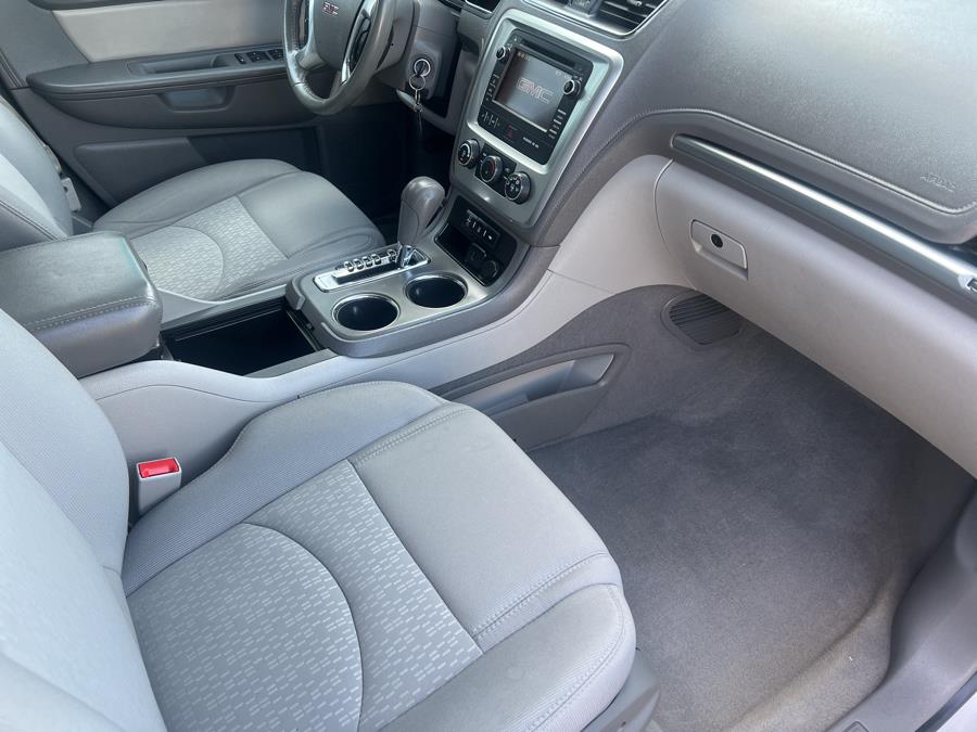 2015 GMC Acadia AWD 4dr SLE w/SLE-1, available for sale in Milford, Connecticut | Dealertown Auto Wholesalers. Milford, Connecticut 2015 GMC Acadia AWD 4dr SLE w/SLE-1, available for sale in Milford, Connecticut | Dealertown Auto Wholesalers. Milford, Connecticut