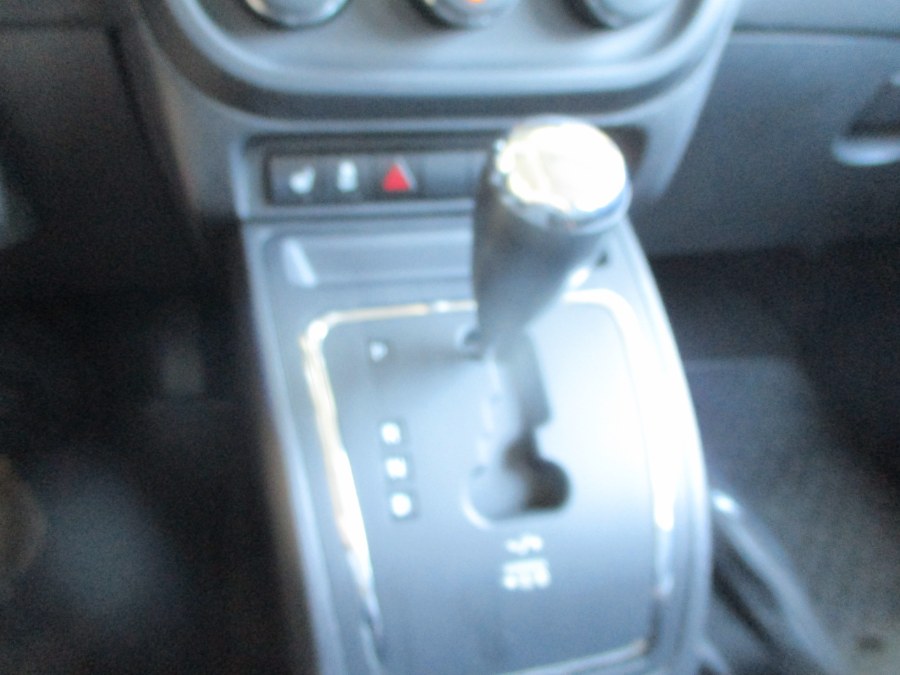 Used Jeep Patriot 4WD 4dr Latitude 2015 | South Shore Auto Brokers & Sales. Massapequa, New York Used Jeep Patriot 4WD 4dr Latitude 2015 | South Shore Auto Brokers & Sales. Massapequa, New York