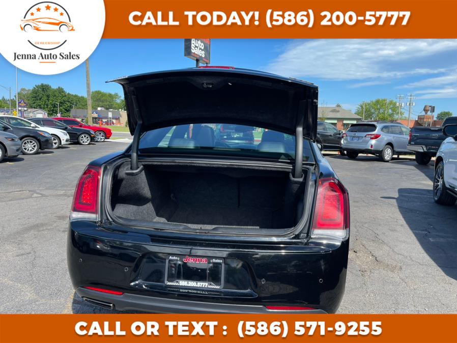 Used Chrysler 300 4dr Sdn 300S Alloy Edition AWD 2016 | Jenna Auto Sale Inc. Roseville, Michigan Used Chrysler 300 4dr Sdn 300S Alloy Edition AWD 2016 | Jenna Auto Sale Inc. Roseville, Michigan