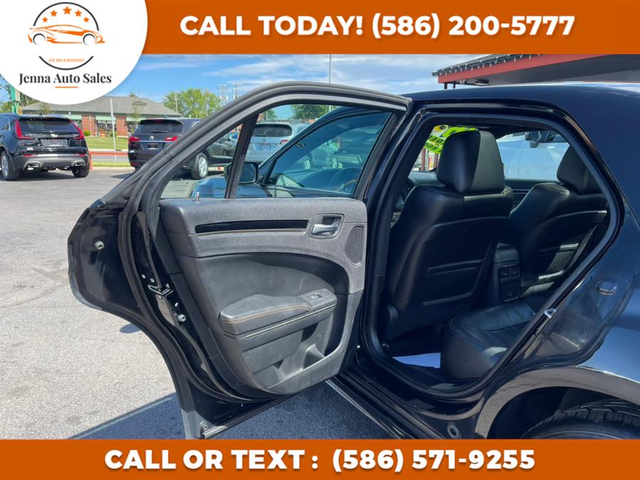 Used Chrysler 300 4dr Sdn 300S Alloy Edition AWD 2016 | Jenna Auto Sale Inc. Roseville, Michigan Used Chrysler 300 4dr Sdn 300S Alloy Edition AWD 2016 | Jenna Auto Sale Inc. Roseville, Michigan
