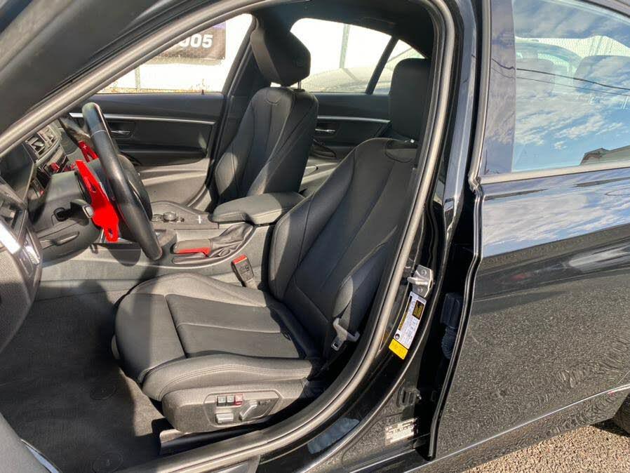 Used BMW 3 Series 4dr Sdn 328i RWD South Africa SULEV 2016 | First World Auto. Jamaica, New York Used BMW 3 Series 4dr Sdn 328i RWD South Africa SULEV 2016 | First World Auto. Jamaica, New York