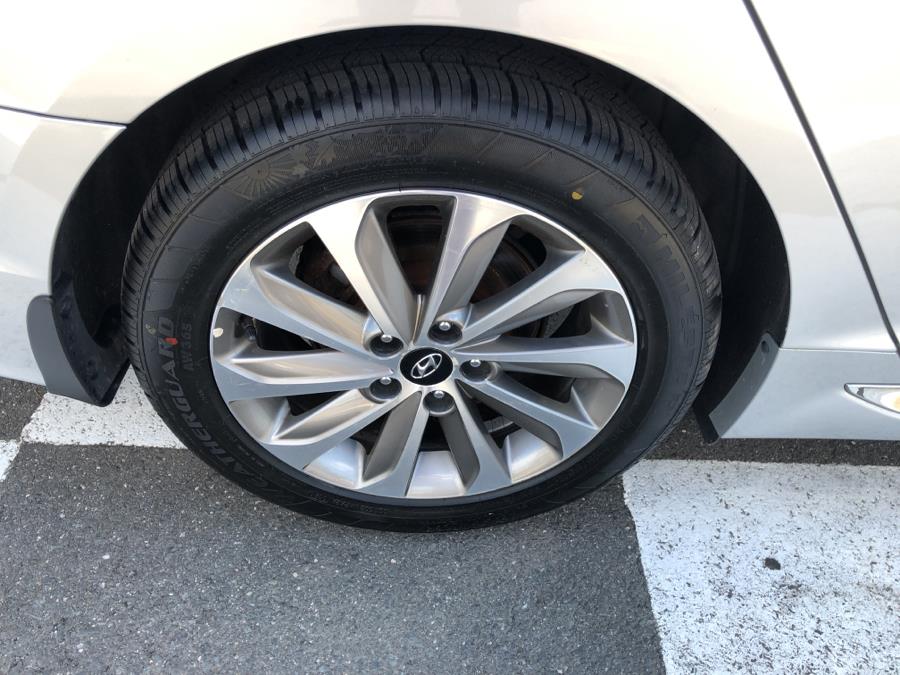 2017 Hyundai Sonata Sport 2.4L PZEV Sport, available for sale in Waterbury, Connecticut | National Auto Brokers, Inc.. Waterbury, Connecticut 2017 Hyundai Sonata Sport 2.4L PZEV Sport, available for sale in Waterbury, Connecticut | National Auto Brokers, Inc.. Waterbury, Connecticut