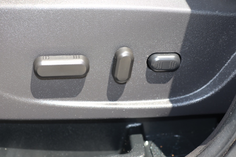 Used Ford Escape SE 4WD 2017 | Hillside Auto Mall Inc.. Jamaica, New York Used Ford Escape SE 4WD 2017 | Hillside Auto Mall Inc.. Jamaica, New York