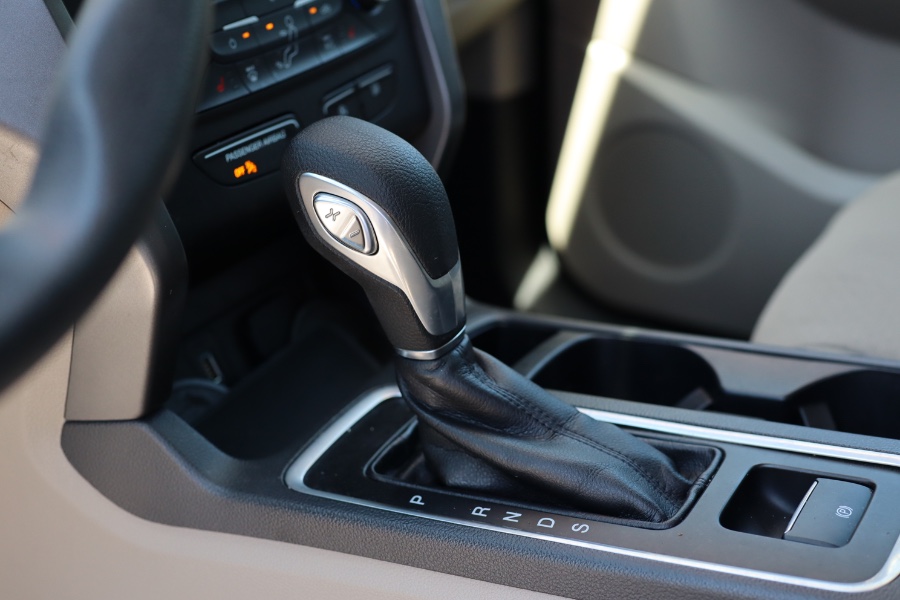 Used Ford Escape SE 4WD 2017 | Hillside Auto Mall Inc.. Jamaica, New York Used Ford Escape SE 4WD 2017 | Hillside Auto Mall Inc.. Jamaica, New York