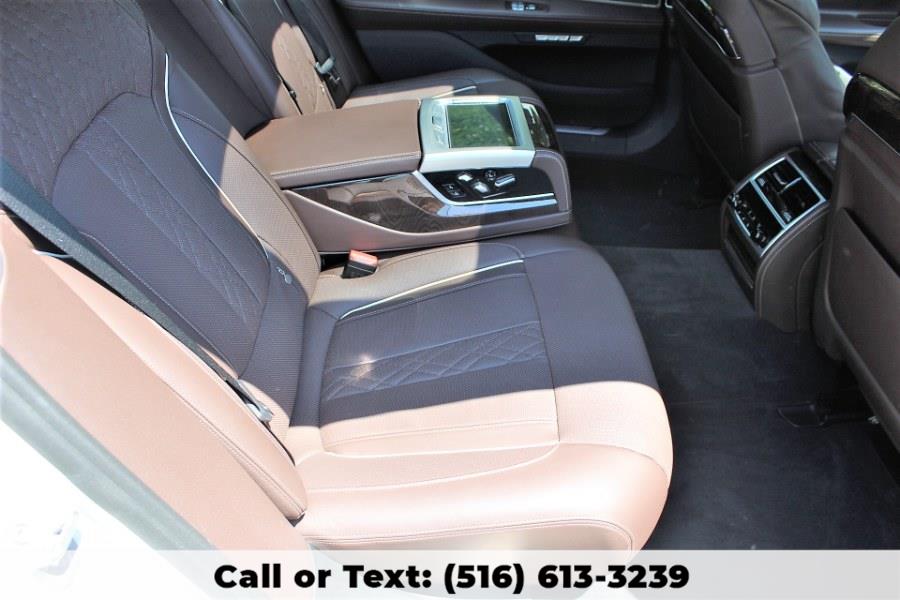 Used BMW 7 Series 750i xDrive Sedan 2018 | Great Neck Car Buyers & Sellers. Great Neck, New York Used BMW 7 Series 750i xDrive Sedan 2018 | Great Neck Car Buyers & Sellers. Great Neck, New York