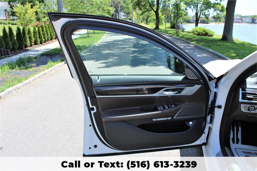 Used BMW 7 Series 750i xDrive Sedan 2018 | Great Neck Car Buyers & Sellers. Great Neck, New York Used BMW 7 Series 750i xDrive Sedan 2018 | Great Neck Car Buyers & Sellers. Great Neck, New York