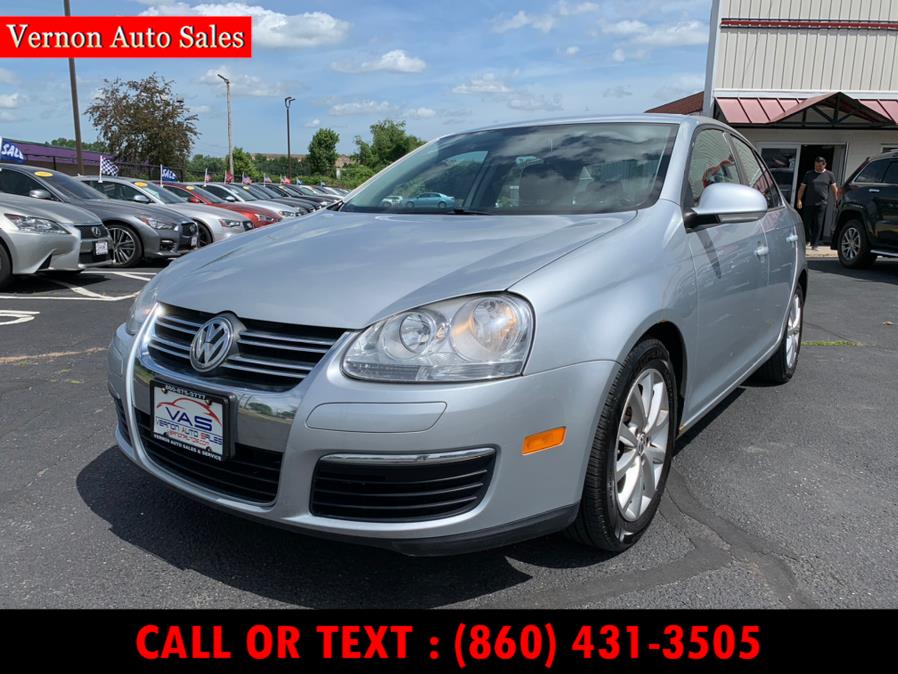 2010 Volkswagen Jetta Sedan 4dr Auto Limited PZEV, available for sale in Manchester, Connecticut | Vernon Auto Sale & Service. Manchester, Connecticut