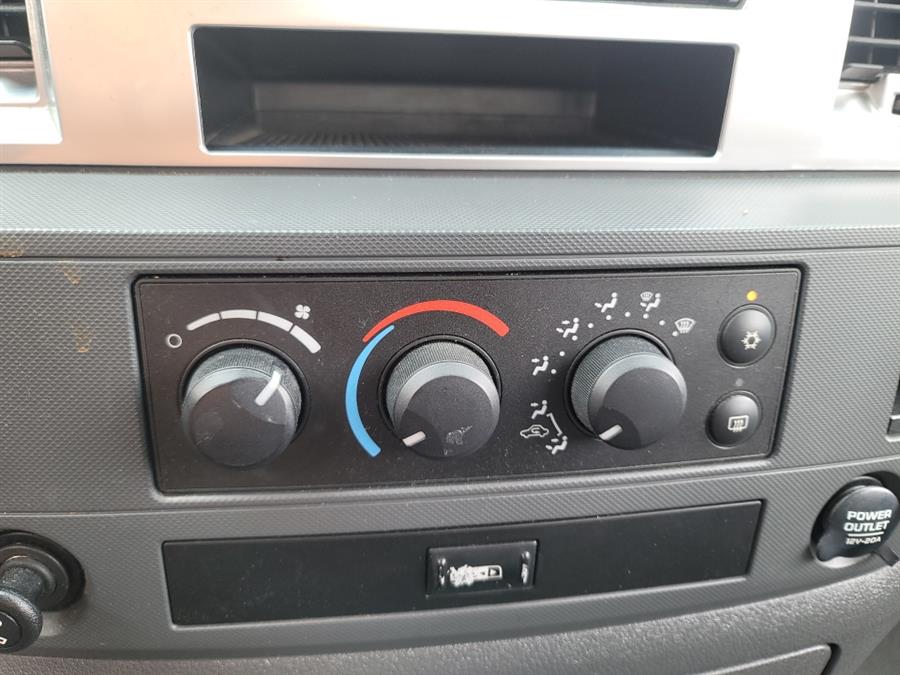 2008 Dodge Ram 1500 4WD Quad Cab 140.5" SLT, available for sale in West Haven, Connecticut | Auto Fair Inc.. West Haven, Connecticut 2008 Dodge Ram 1500 4WD Quad Cab 140.5" SLT, available for sale in West Haven, Connecticut | Auto Fair Inc.. West Haven, Connecticut