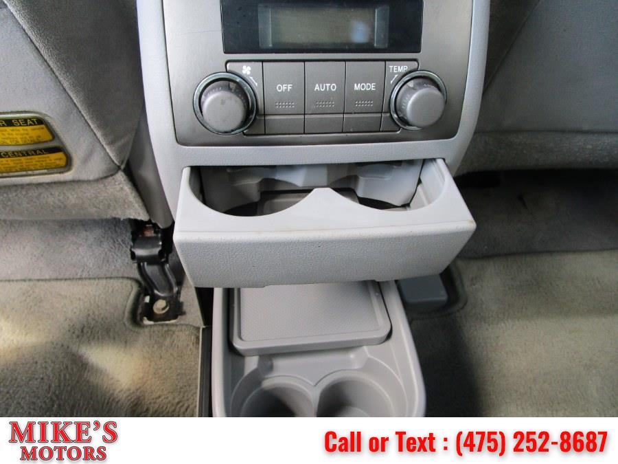 2008 Toyota Highlander 4WD 4dr Sport, available for sale in Stratford, Connecticut | Mike's Motors LLC. Stratford, Connecticut 2008 Toyota Highlander 4WD 4dr Sport, available for sale in Stratford, Connecticut | Mike's Motors LLC. Stratford, Connecticut