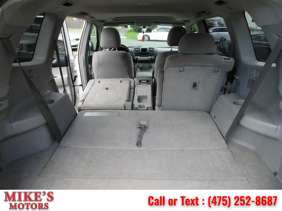 2008 Toyota Highlander 4WD 4dr Sport, available for sale in Stratford, Connecticut | Mike's Motors LLC. Stratford, Connecticut 2008 Toyota Highlander 4WD 4dr Sport, available for sale in Stratford, Connecticut | Mike's Motors LLC. Stratford, Connecticut