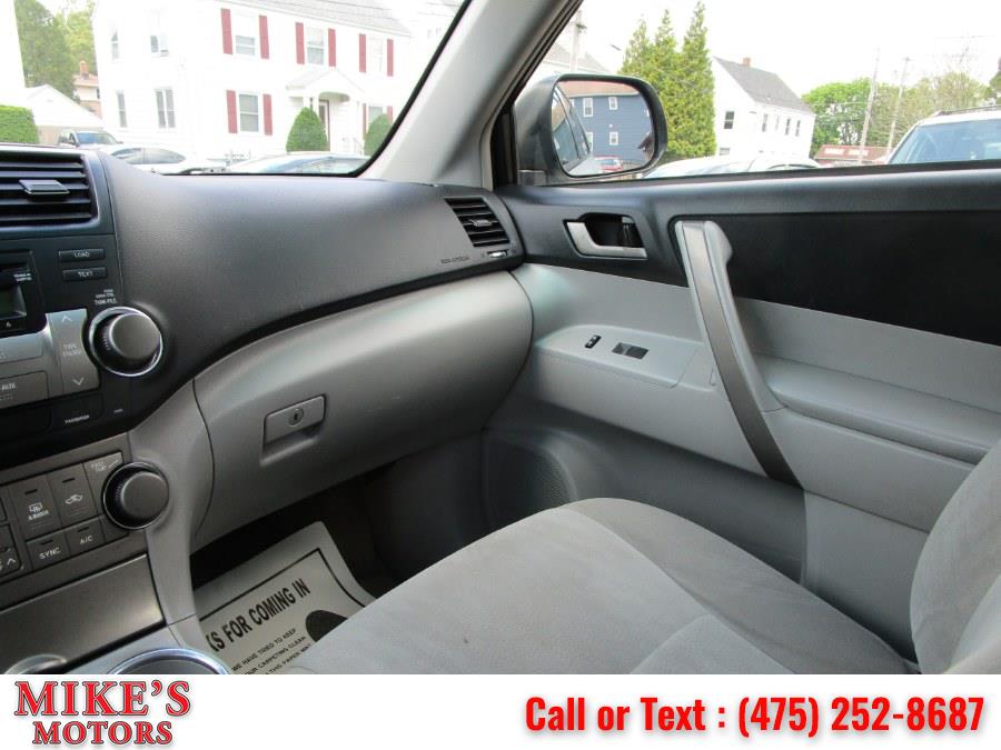 2008 Toyota Highlander 4WD 4dr Sport, available for sale in Stratford, Connecticut | Mike's Motors LLC. Stratford, Connecticut 2008 Toyota Highlander 4WD 4dr Sport, available for sale in Stratford, Connecticut | Mike's Motors LLC. Stratford, Connecticut
