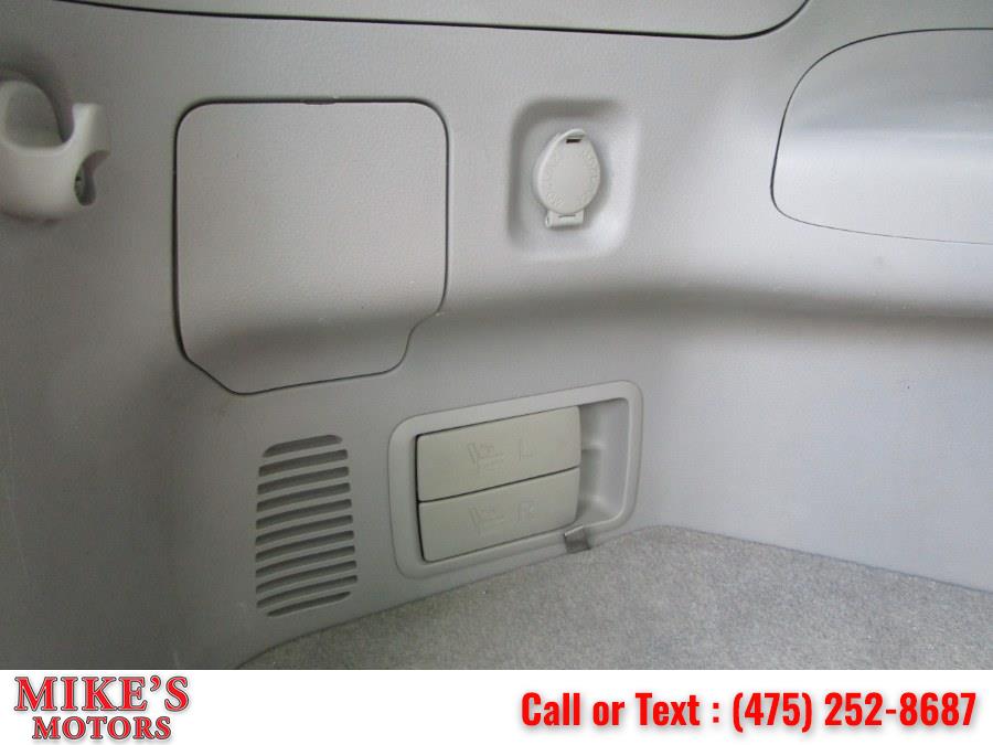 2008 Toyota Highlander 4WD 4dr Sport, available for sale in Stratford, Connecticut | Mike's Motors LLC. Stratford, Connecticut 2008 Toyota Highlander 4WD 4dr Sport, available for sale in Stratford, Connecticut | Mike's Motors LLC. Stratford, Connecticut