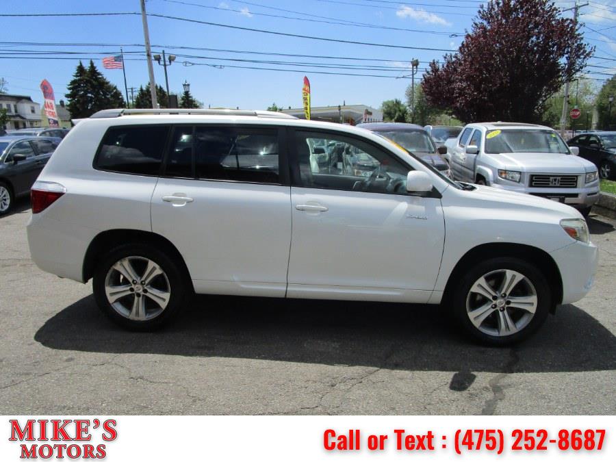 2008 Toyota Highlander 4WD 4dr Sport, available for sale in Stratford, Connecticut | Mike's Motors LLC. Stratford, Connecticut 2008 Toyota Highlander 4WD 4dr Sport, available for sale in Stratford, Connecticut | Mike's Motors LLC. Stratford, Connecticut