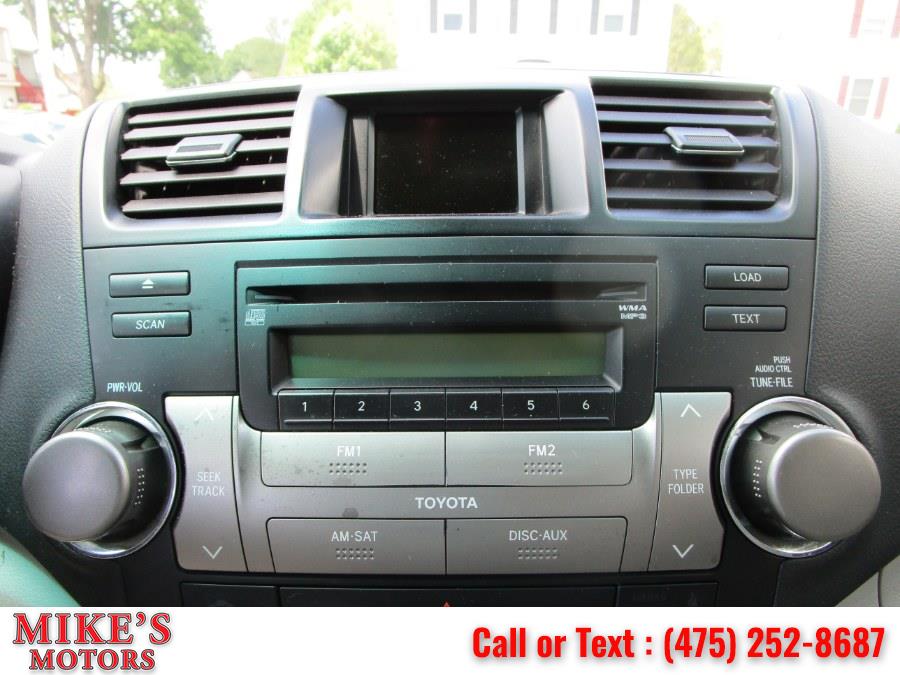 2008 Toyota Highlander 4WD 4dr Sport, available for sale in Stratford, Connecticut | Mike's Motors LLC. Stratford, Connecticut 2008 Toyota Highlander 4WD 4dr Sport, available for sale in Stratford, Connecticut | Mike's Motors LLC. Stratford, Connecticut