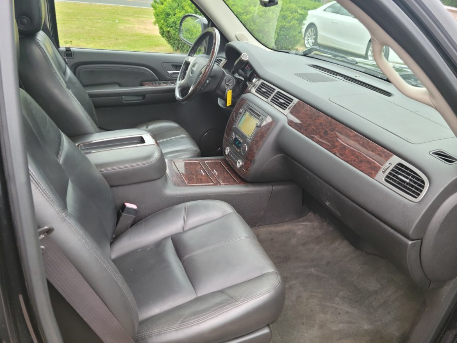 Used GMC Sierra Denali AWD Crew Cab 143.5"Leather Roof DVD Navi LOADED 2008 | Toro Auto. East Windsor, Connecticut Used GMC Sierra Denali AWD Crew Cab 143.5"Leather Roof DVD Navi LOADED 2008 | Toro Auto. East Windsor, Connecticut