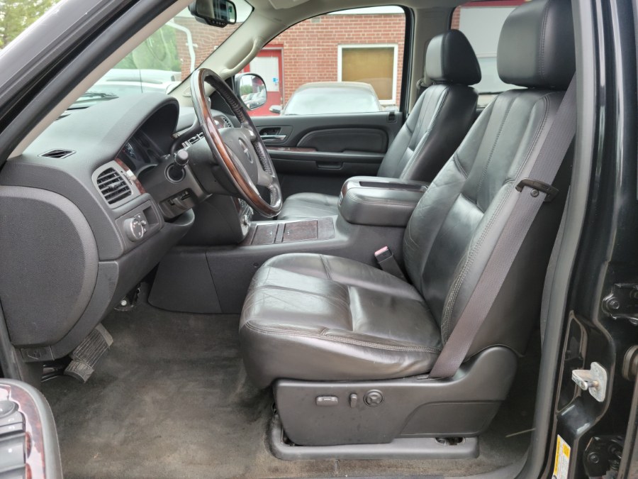 Used GMC Sierra Denali AWD Crew Cab 143.5"Leather Roof DVD Navi LOADED 2008 | Toro Auto. East Windsor, Connecticut Used GMC Sierra Denali AWD Crew Cab 143.5"Leather Roof DVD Navi LOADED 2008 | Toro Auto. East Windsor, Connecticut