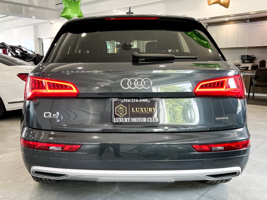 Used Audi Q5 Premium Plus 45 TFSI quattro 2019 | Luxury Motor Club. Franklin Square, New York Used Audi Q5 Premium Plus 45 TFSI quattro 2019 | Luxury Motor Club. Franklin Square, New York