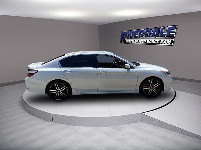 Used Honda Accord Sport Special Edition 2017 | Eastchester Motor Cars. Bronx, New York Used Honda Accord Sport Special Edition 2017 | Eastchester Motor Cars. Bronx, New York