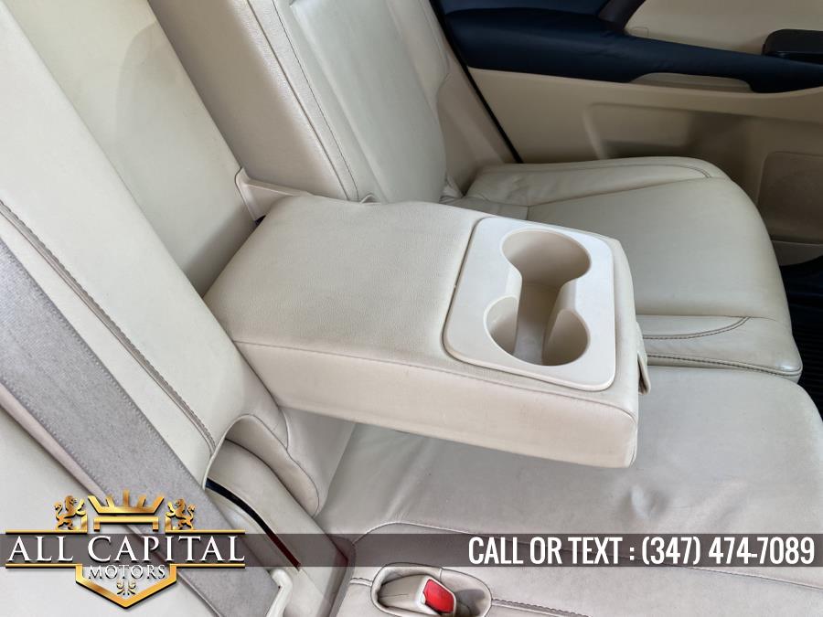 Used Toyota Highlander AWD 4dr V6 XLE 2014 | All Capital Motors. Brooklyn, New York Used Toyota Highlander AWD 4dr V6 XLE 2014 | All Capital Motors. Brooklyn, New York