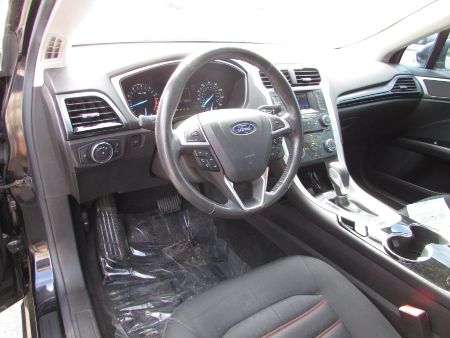 Used Ford Fusion 4dr Sdn SE FWD 2014 | United Auto Sales of E Windsor, Inc. East Windsor, Connecticut Used Ford Fusion 4dr Sdn SE FWD 2014 | United Auto Sales of E Windsor, Inc. East Windsor, Connecticut
