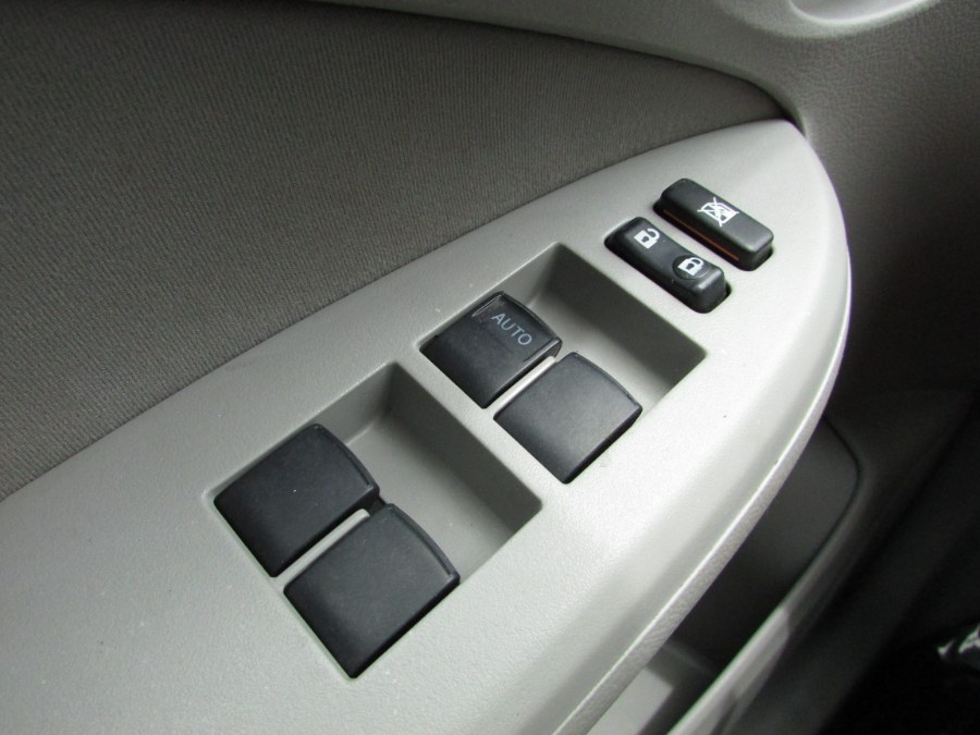 2009 Toyota Corolla 4dr Sdn Auto LE (Natl), available for sale in East Windsor, Connecticut | United Auto Sales of E Windsor, Inc. East Windsor, Connecticut 2009 Toyota Corolla 4dr Sdn Auto LE (Natl), available for sale in East Windsor, Connecticut | United Auto Sales of E Windsor, Inc. East Windsor, Connecticut