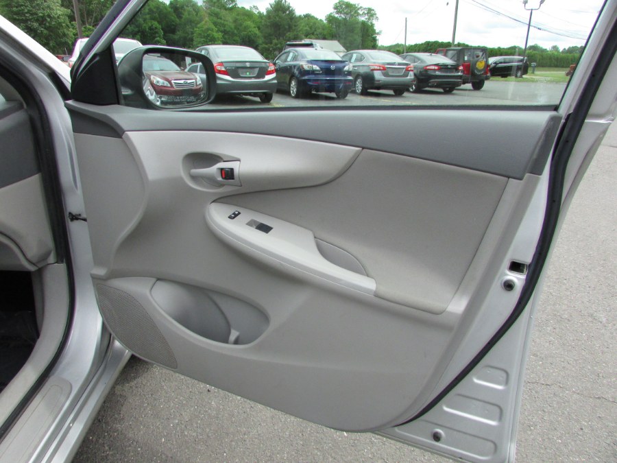2009 Toyota Corolla 4dr Sdn Auto LE (Natl), available for sale in East Windsor, Connecticut | United Auto Sales of E Windsor, Inc. East Windsor, Connecticut 2009 Toyota Corolla 4dr Sdn Auto LE (Natl), available for sale in East Windsor, Connecticut | United Auto Sales of E Windsor, Inc. East Windsor, Connecticut