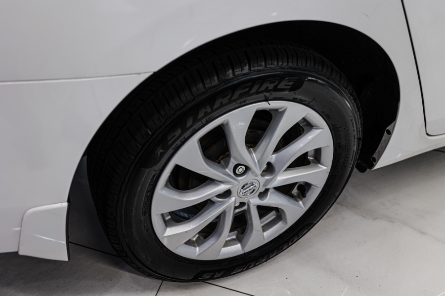 Used Nissan Sentra SV CVT 2018 | 26 Motors Long Island. ELMONT, New York Used Nissan Sentra SV CVT 2018 | 26 Motors Long Island. ELMONT, New York