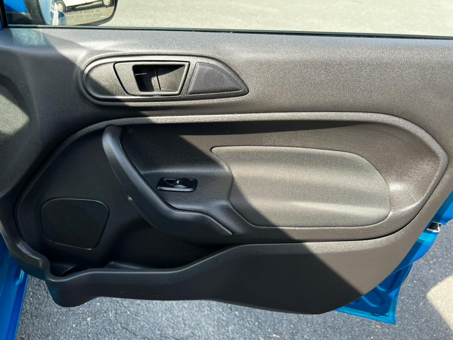Used Ford Fiesta SE Hatch 2017 | Fairway Auto Sales. Hancock, Maine Used Ford Fiesta SE Hatch 2017 | Fairway Auto Sales. Hancock, Maine