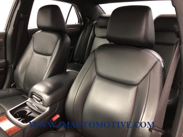 Used Chrysler 300 4dr Sdn AWD 2014 | J&M Automotive Sls&Svc LLC. Naugatuck, Connecticut Used Chrysler 300 4dr Sdn AWD 2014 | J&M Automotive Sls&Svc LLC. Naugatuck, Connecticut