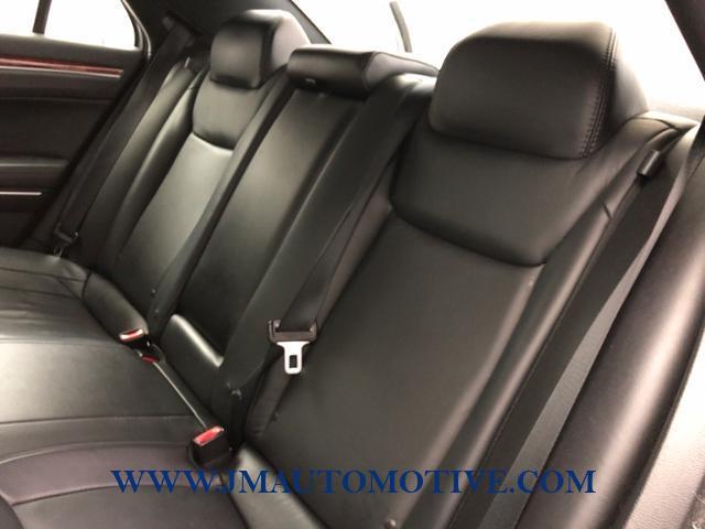 Used Chrysler 300 4dr Sdn AWD 2014 | J&M Automotive Sls&Svc LLC. Naugatuck, Connecticut Used Chrysler 300 4dr Sdn AWD 2014 | J&M Automotive Sls&Svc LLC. Naugatuck, Connecticut