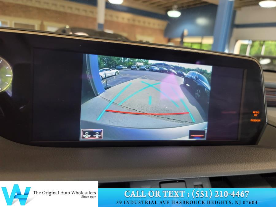 2019 Lexus ES ES 350 FWD, available for sale in Lodi, New Jersey | AW Auto & Truck Wholesalers, Inc. Lodi, New Jersey 2019 Lexus ES ES 350 FWD, available for sale in Lodi, New Jersey | AW Auto & Truck Wholesalers, Inc. Lodi, New Jersey