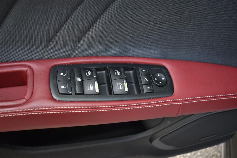 2019 Maserati Quattroporte S Q4 GranLusso AWD 4dr Sedan, available for sale in Great Neck, New York | Camy Cars. Great Neck, New York 2019 Maserati Quattroporte S Q4 GranLusso AWD 4dr Sedan, available for sale in Great Neck, New York | Camy Cars. Great Neck, New York