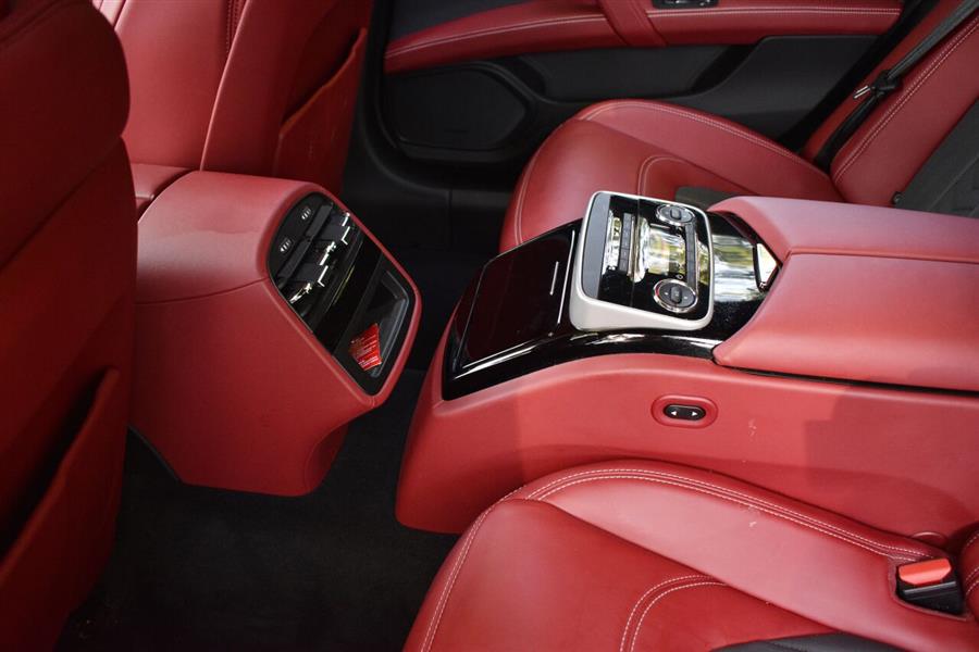 2019 Maserati Quattroporte S Q4 GranLusso AWD 4dr Sedan, available for sale in Great Neck, New York | Camy Cars. Great Neck, New York 2019 Maserati Quattroporte S Q4 GranLusso AWD 4dr Sedan, available for sale in Great Neck, New York | Camy Cars. Great Neck, New York