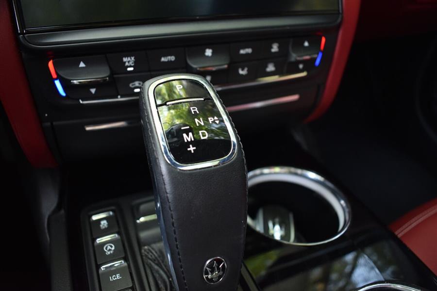 2019 Maserati Quattroporte S Q4 GranLusso AWD 4dr Sedan, available for sale in Great Neck, New York | Camy Cars. Great Neck, New York 2019 Maserati Quattroporte S Q4 GranLusso AWD 4dr Sedan, available for sale in Great Neck, New York | Camy Cars. Great Neck, New York