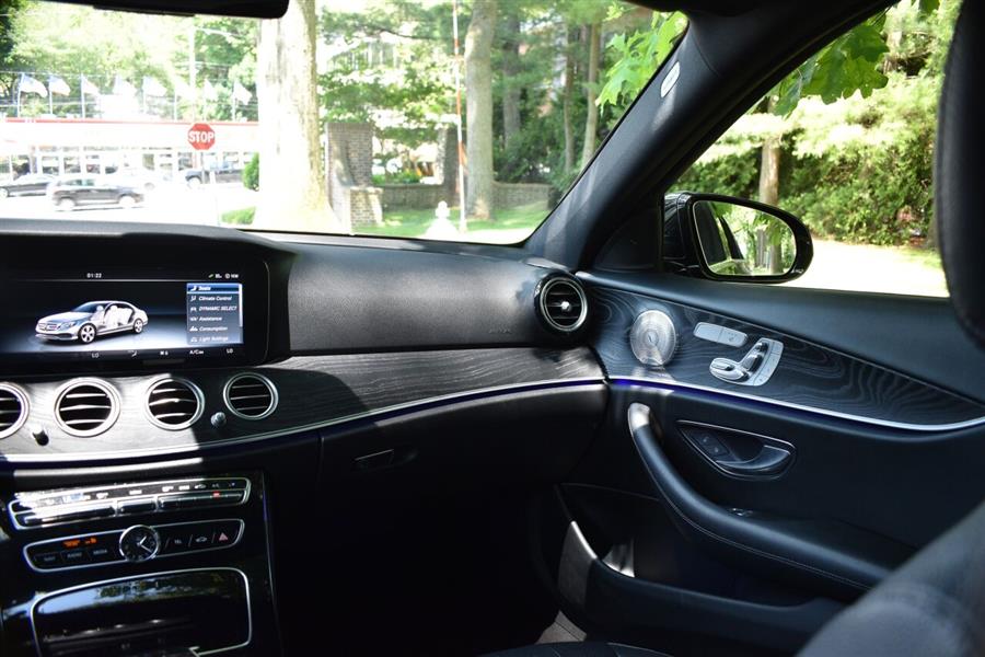 2017 Mercedes-benz E-class E 300 4MATIC AWD 4dr Sedan, available for sale in Great Neck, New York | Camy Cars. Great Neck, New York 2017 Mercedes-benz E-class E 300 4MATIC AWD 4dr Sedan, available for sale in Great Neck, New York | Camy Cars. Great Neck, New York