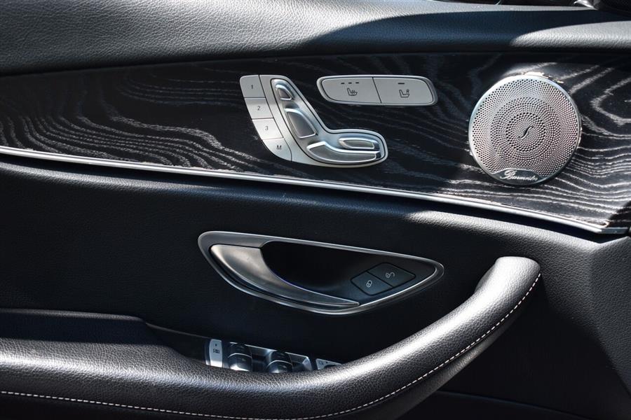 2017 Mercedes-benz E-class E 300 4MATIC AWD 4dr Sedan, available for sale in Great Neck, New York | Camy Cars. Great Neck, New York 2017 Mercedes-benz E-class E 300 4MATIC AWD 4dr Sedan, available for sale in Great Neck, New York | Camy Cars. Great Neck, New York