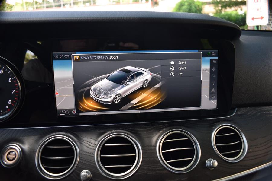 2017 Mercedes-benz E-class E 300 4MATIC AWD 4dr Sedan, available for sale in Great Neck, New York | Camy Cars. Great Neck, New York 2017 Mercedes-benz E-class E 300 4MATIC AWD 4dr Sedan, available for sale in Great Neck, New York | Camy Cars. Great Neck, New York