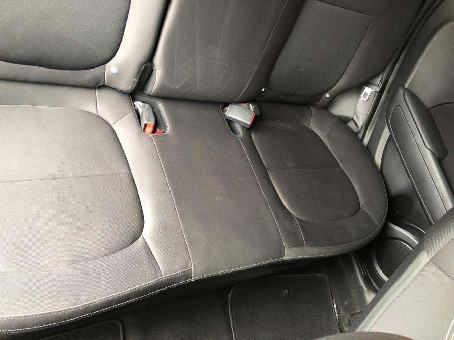 2015 Kia Soul 5dr Wgn Manual, available for sale in Waterbury, Connecticut | National Auto Brokers, Inc.. Waterbury, Connecticut 2015 Kia Soul 5dr Wgn Manual, available for sale in Waterbury, Connecticut | National Auto Brokers, Inc.. Waterbury, Connecticut
