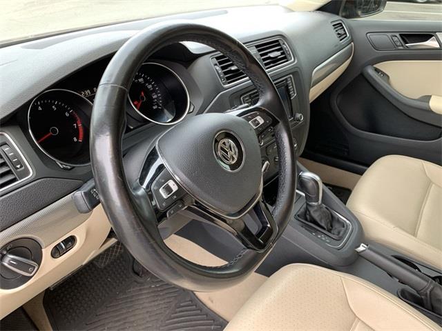 2016 Volkswagen Jetta 1.4T SE, available for sale in Stratford, Connecticut | Wiz Leasing Inc. Stratford, Connecticut 2016 Volkswagen Jetta 1.4T SE, available for sale in Stratford, Connecticut | Wiz Leasing Inc. Stratford, Connecticut