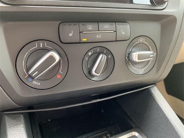 2016 Volkswagen Jetta 1.4T SE, available for sale in Stratford, Connecticut | Wiz Leasing Inc. Stratford, Connecticut 2016 Volkswagen Jetta 1.4T SE, available for sale in Stratford, Connecticut | Wiz Leasing Inc. Stratford, Connecticut