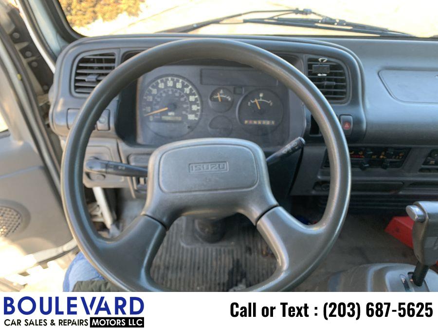 Used Isuzu Med Duty Npr NPR Regular Cab Gas 2001 | Boulevard Motors LLC. New Haven, Connecticut Used Isuzu Med Duty Npr NPR Regular Cab Gas 2001 | Boulevard Motors LLC. New Haven, Connecticut