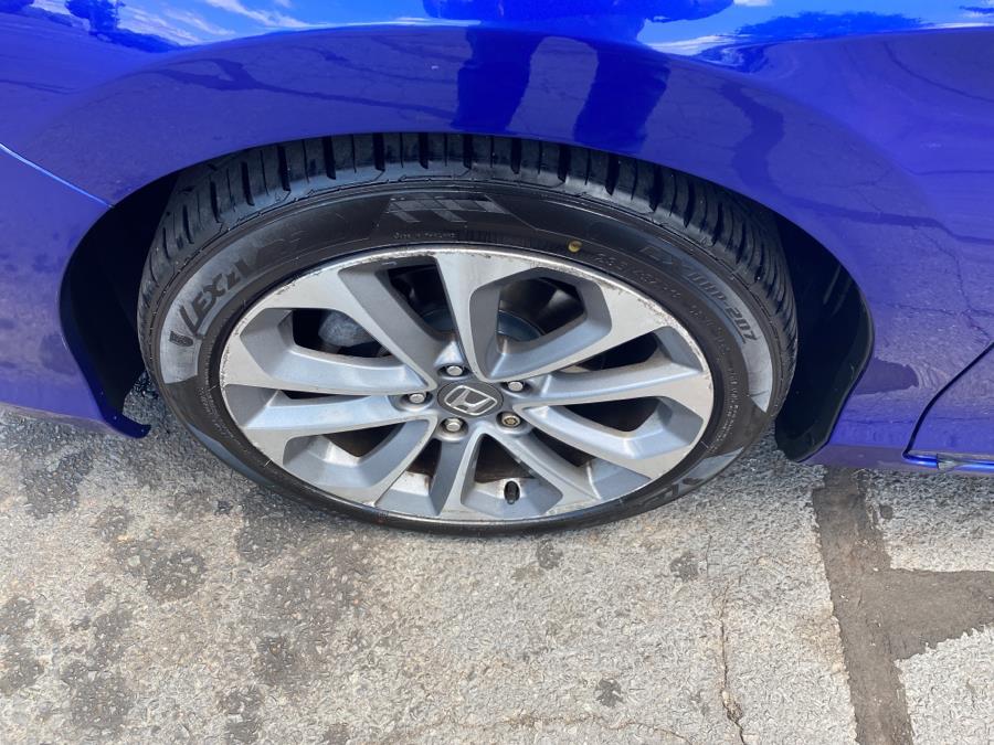 Used Honda Accord Coupe 2dr V6 Auto EX-L w/Navi 2015 | Newfield Auto Sales. Middletown, Connecticut Used Honda Accord Coupe 2dr V6 Auto EX-L w/Navi 2015 | Newfield Auto Sales. Middletown, Connecticut