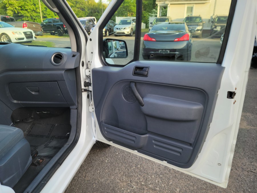 2013 Ford Transit Connect 114.6" XLT w/o side or rear door glass, available for sale in East Windsor, Connecticut | Toro Auto. East Windsor, Connecticut 2013 Ford Transit Connect 114.6" XLT w/o side or rear door glass, available for sale in East Windsor, Connecticut | Toro Auto. East Windsor, Connecticut