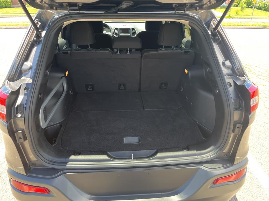 Used Jeep Cherokee 4WD 4dr Latitude 2014 | Lex Autos LLC. Hartford, Connecticut Used Jeep Cherokee 4WD 4dr Latitude 2014 | Lex Autos LLC. Hartford, Connecticut