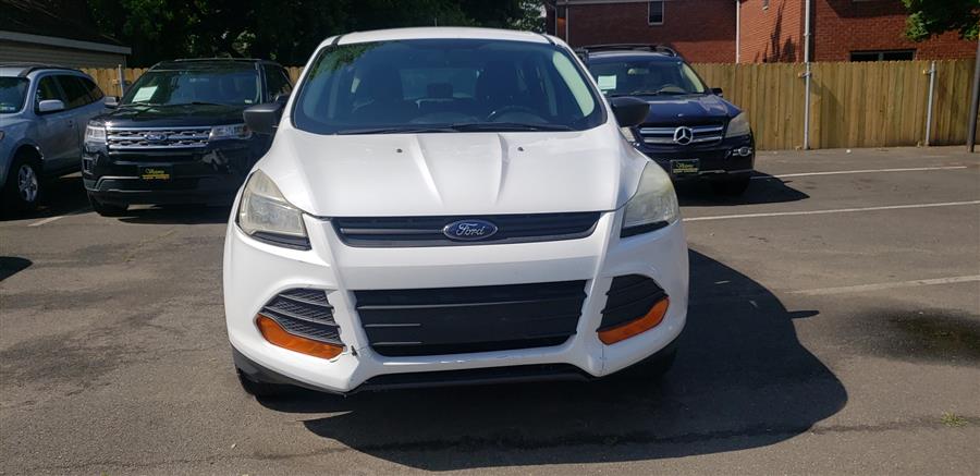 2013 Ford Escape FWD 4dr S, available for sale in Little Ferry, New Jersey | Victoria Preowned Autos Inc. Little Ferry, New Jersey